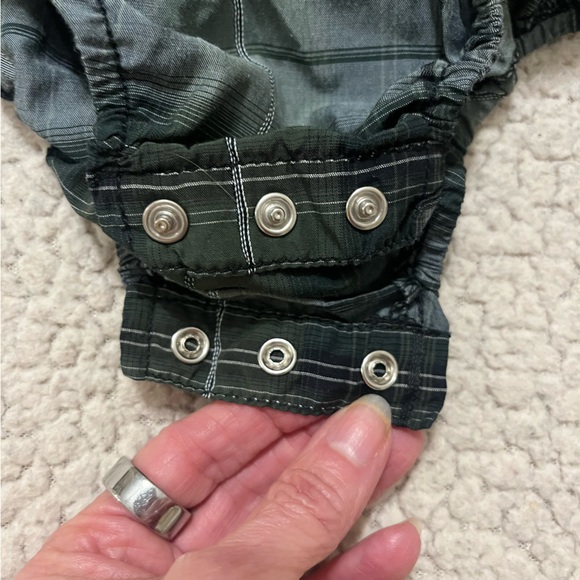 Red Dirt Western Green Plaid Long Sleeve Baby Onesie 24 Months - Picture 8 of 9